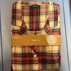 Gap Body Cozy Cotton Flannel Pajama Set